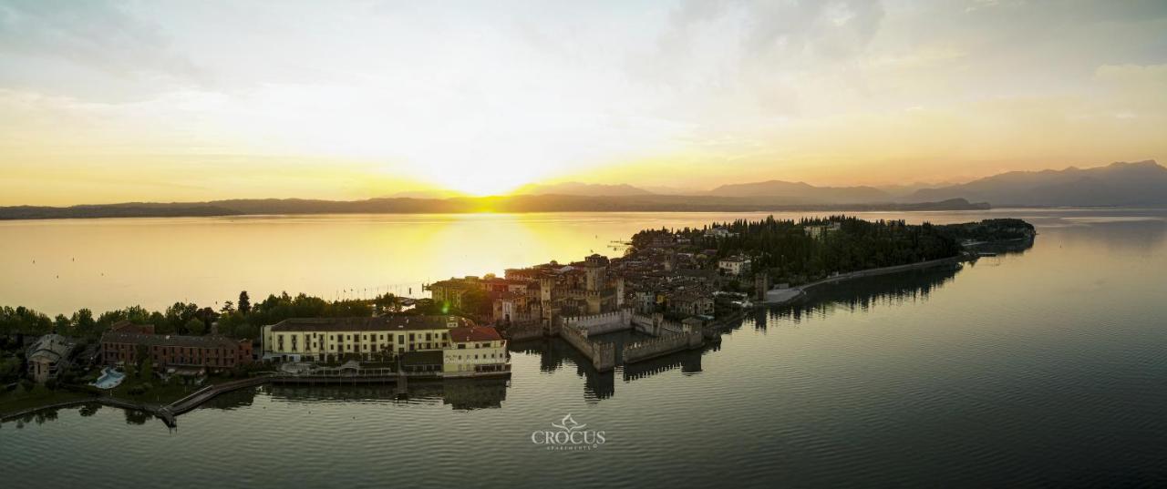 Crocus Apartments Sirmione Exteriér fotografie